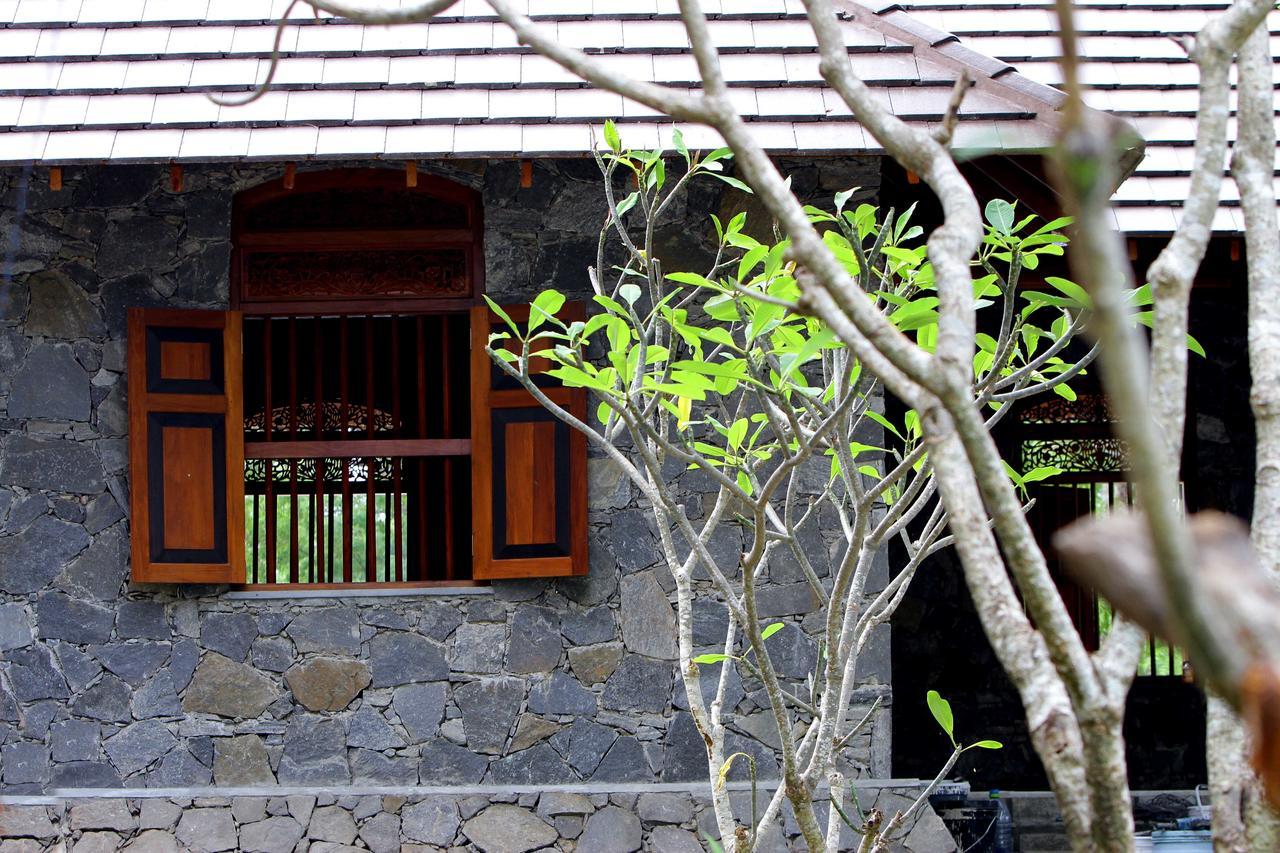 Yala Oga Reach Hotel Тиссамахарама Экстерьер фото