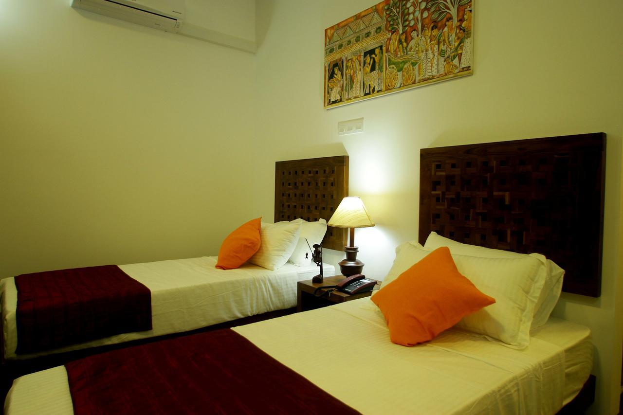 Yala Oga Reach Hotel Тиссамахарама Экстерьер фото