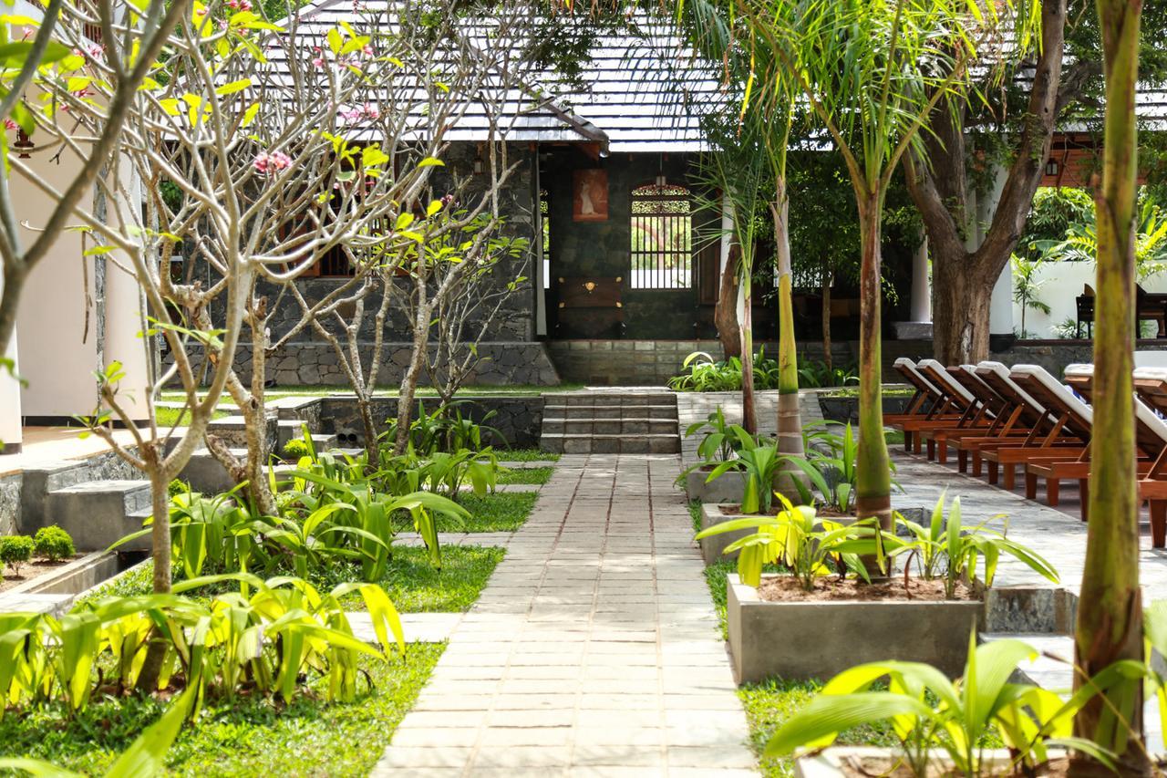 Yala Oga Reach Hotel Тиссамахарама Экстерьер фото