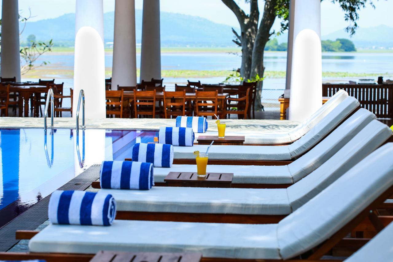 Yala Oga Reach Hotel Тиссамахарама Экстерьер фото